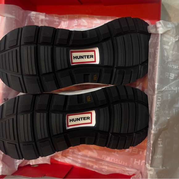 HUNTER Anne Waterproof Bootie - Picture 3 of 9